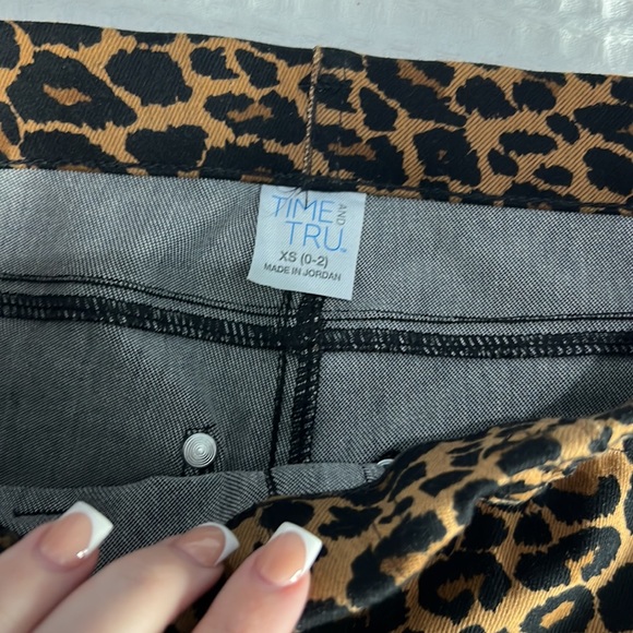 Cheetahs stretch leggings that look like jeans; worn once - Picture 2 of 3